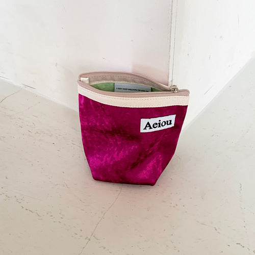 Aeiou Basic Pouch (M Size) Velvet Cherry Pink