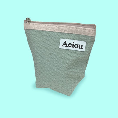 Aeiou Basic Pouch (M Size) Bubble Green Tea