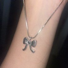 Girl Cute Ribbon Necklace (sliver necklace)