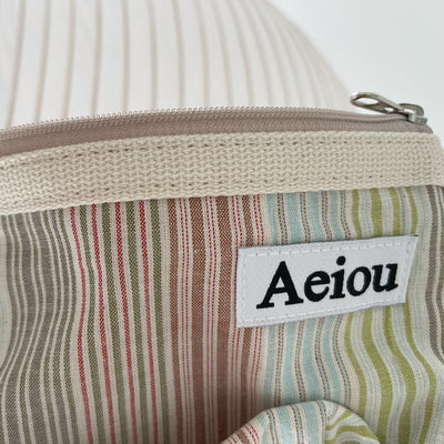 Aeiou Basic Pouch (M Size) Spring Onion Green Field Stripe