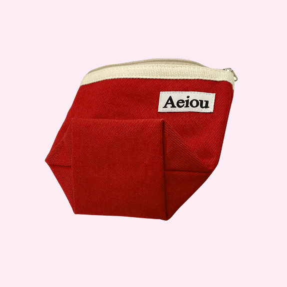 Aeiou Basic Pouch (M Size) Red Apple