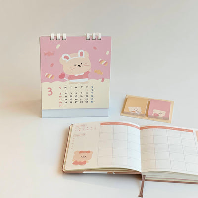 2023 Kuri Bear Desktop Calendar