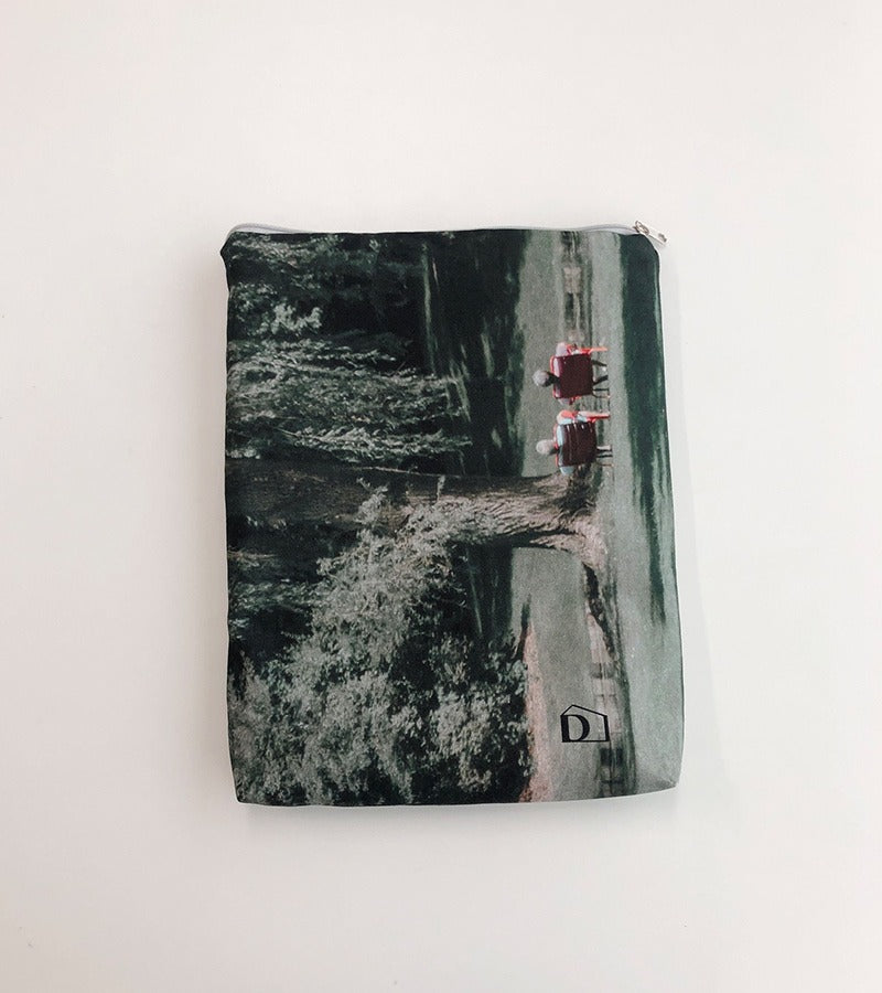 Tablet Pouch 11-inch / Here Now