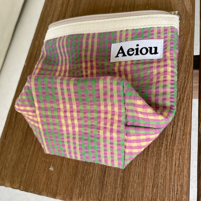 [E.PALETTE] Aeiou Basic Pouch (M Size) Cucumber And Red Cabbage Salad
