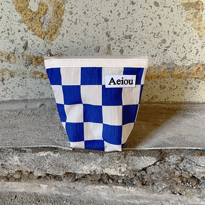Aeiou Basic Pouch (M Size) Checkerboard Blue