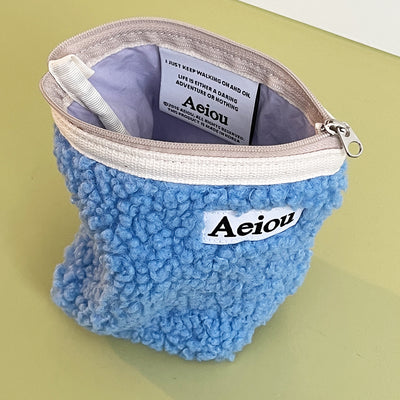 Aeiou Basic Pouch (M Size) Blue Bubble Fur