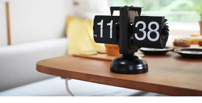 [ROOM 618] Flip desk clock