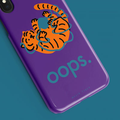 Oops tiger  iPhoneケース