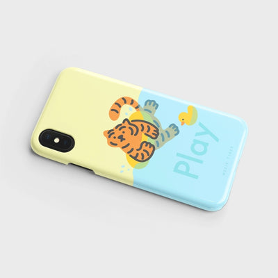 Play tiger  iPhoneケース
