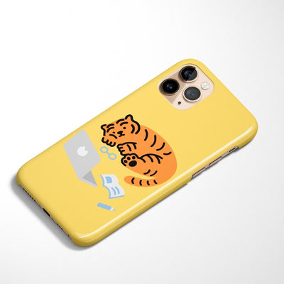 Sleepy Tiger  iPhoneケース
