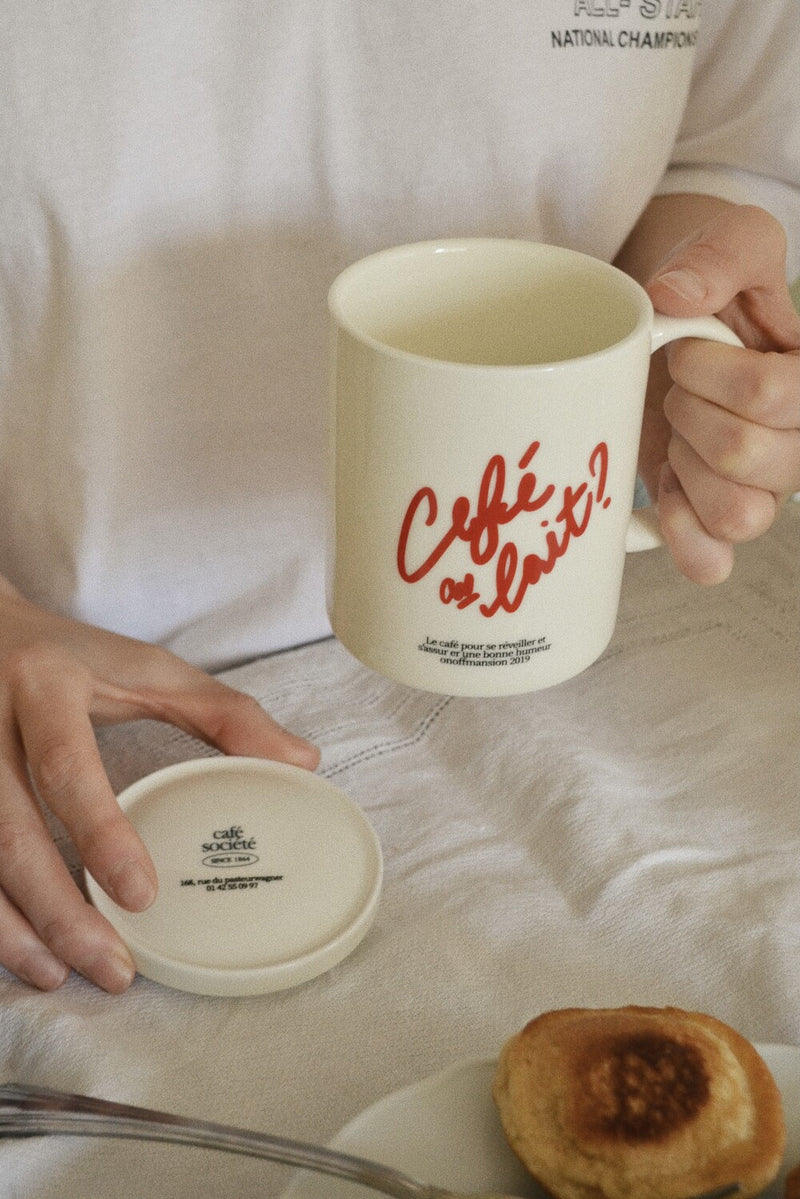 Cafe Au Lait Cover Mug - red