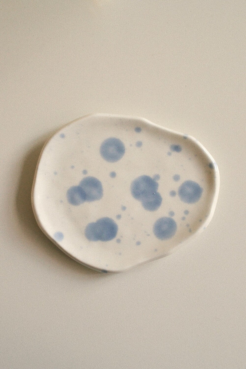 Pebble Plate (dot)